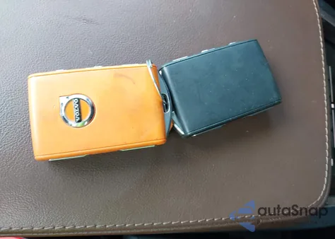 2023 Volvo Xc90 Recharge Plug-In Hybrid T8 Ultimate Dark Theme 7-Seater from USA, damaged, VIN YV4H60CX1P1941548